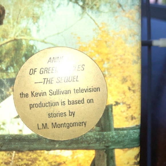 Anne of Green Gables Sequel Book - Picture 2 of 12